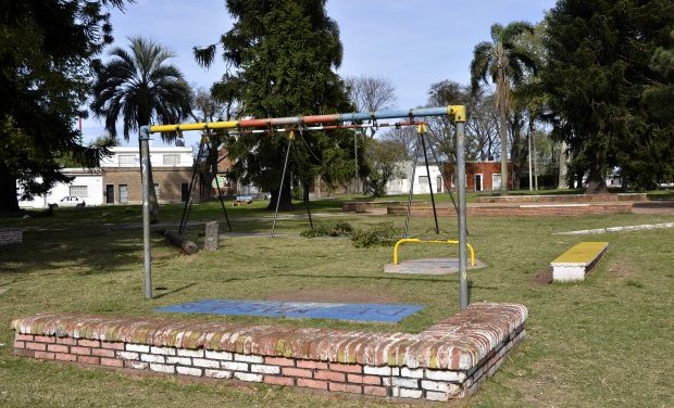 Dos plazas a nuevo tendrá el barrio Ituzaingó