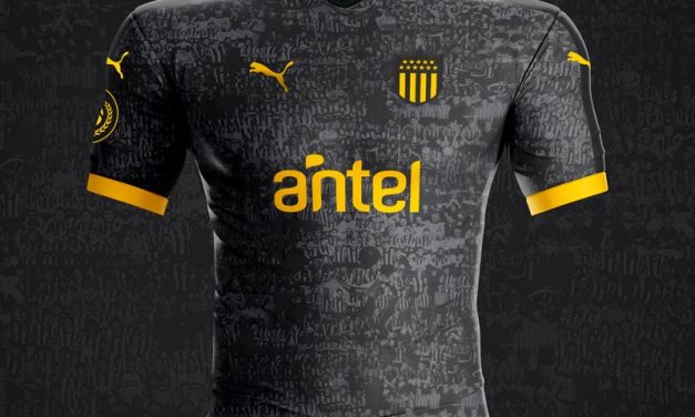 Peñarol presentó su camiseta aniversario