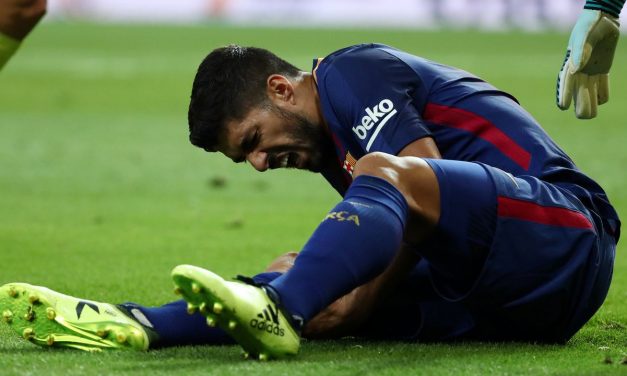 Alarma por la rodilla de Luis Suárez