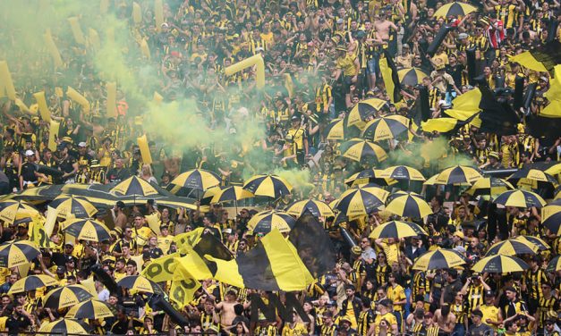 Peñarol ganó y goleó pero no depende de sí mismo para pasar a octavos de final