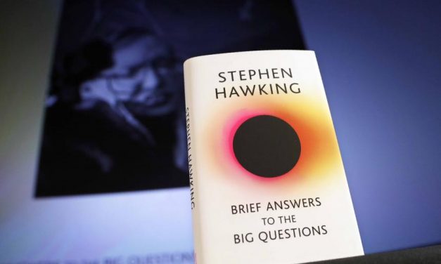 El libro póstumo de Stephen Hawking: «Respuestas breves a preguntas grandes»