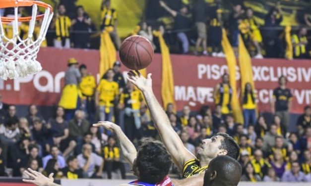 Peñarol estrenó el título con su gente con victoria