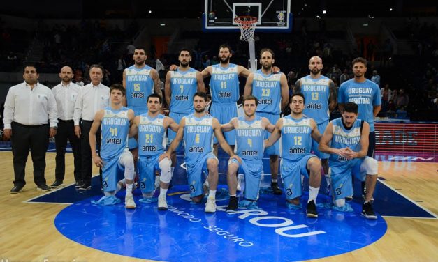 Uruguay cayó ante USA y aún pelea la clasificación