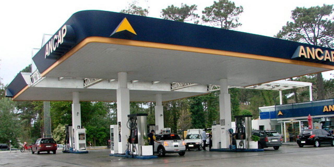 Ancap instalará estaciones de servicio para autoabastecerse de combustible