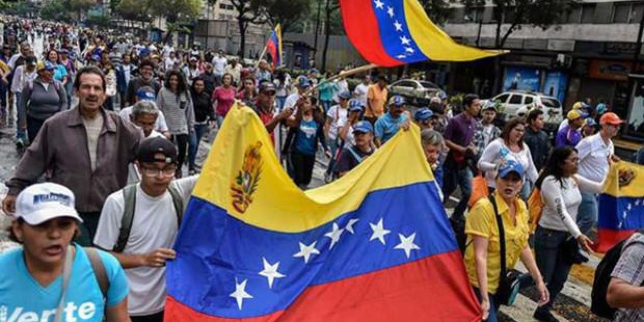 Oposición buscará en el Senado una moción de repudio al gobierno venezolano; espera que el FA acompañe
