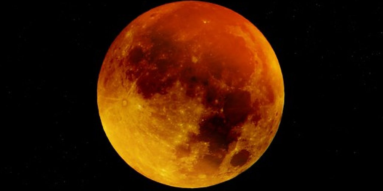 Eclipse de luna: cómo se vivió en el Planetario y cómo te afecta según tu signo