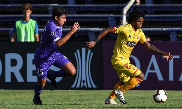 Pese al golazo de Navarro, la viola se va a Ecuador en desventaja