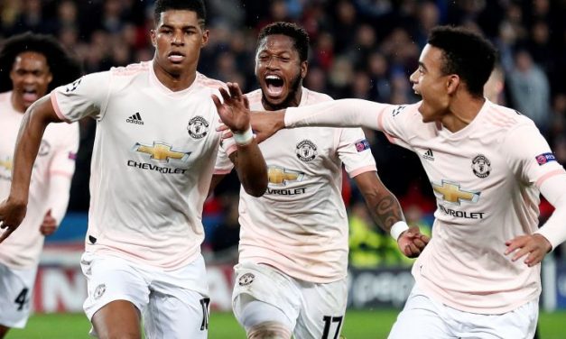 Manchester United y Porto remontaron en sus llaves