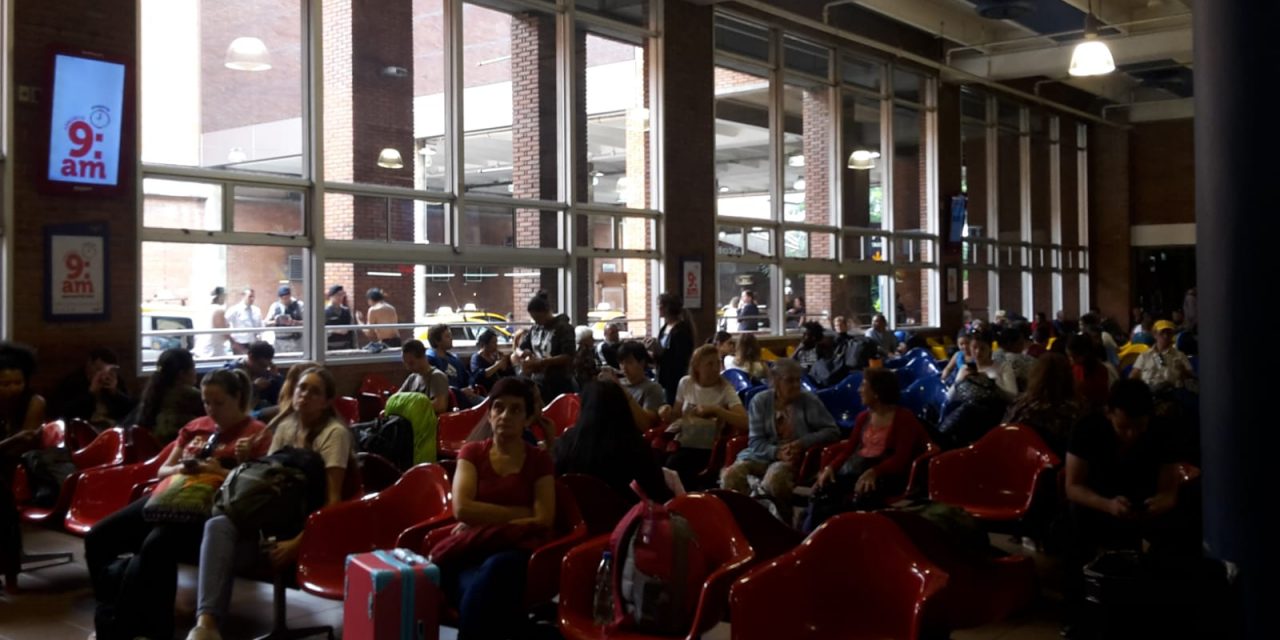 150 mil personas pasaron por Terminal Tres Cruces en el inicio de Semana de Turismo