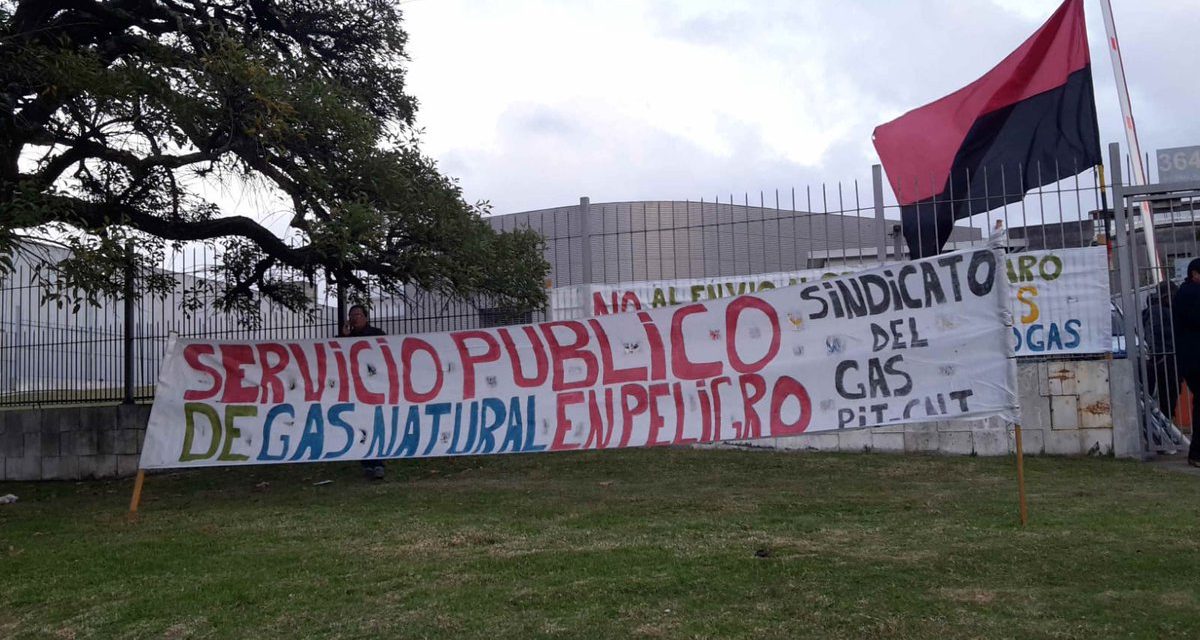 Trabajadores de Montevideo gas tomaron control de la planta de Petrobras