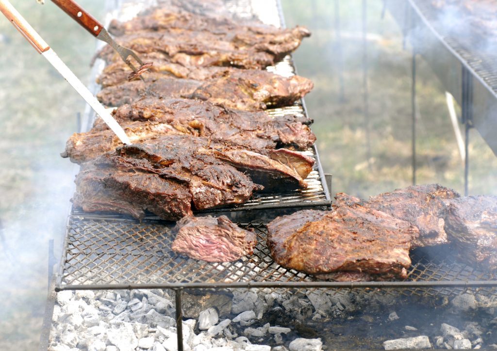 Aumentó el precio de la carne 8 por kilo de asado y 5 por kilo la