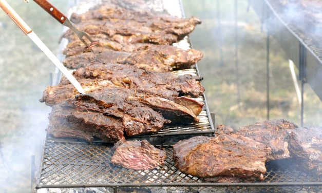 El precio de la carne vuelve a subir esta semana y el pollo subió $15 por kilo