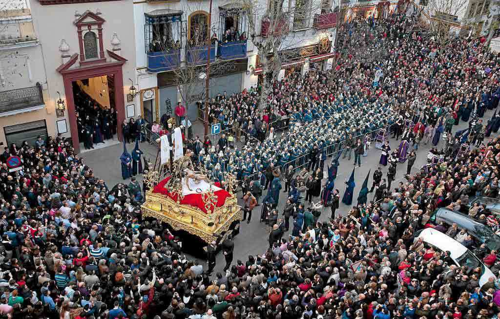 Las 10 Procesiones Más Importantes De La Semana Santa De Sevilla 970 Universal 2692