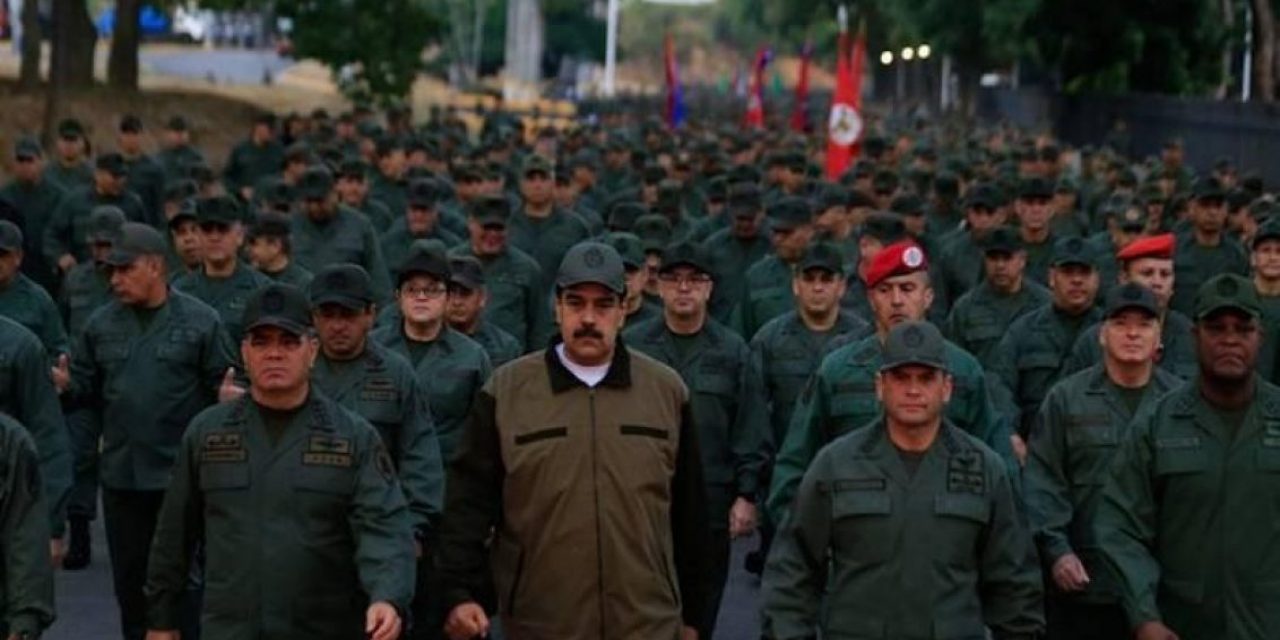 Maduro: «Ha llegado la hora de combatir y de dar un ejemplo al mundo»