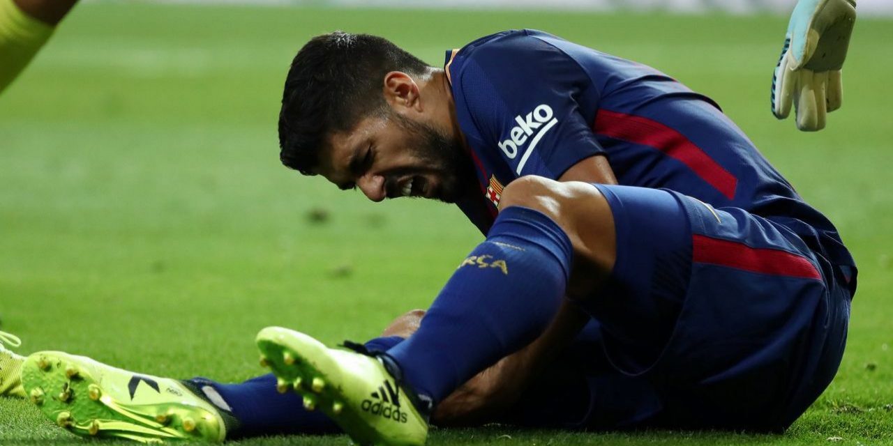 Luis Suárez se lesionó y está en duda para el amistoso con Argentina