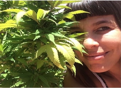 “Si viviera en Uruguay no tendría que luchar por el cannabis medicinal para mi hijo”