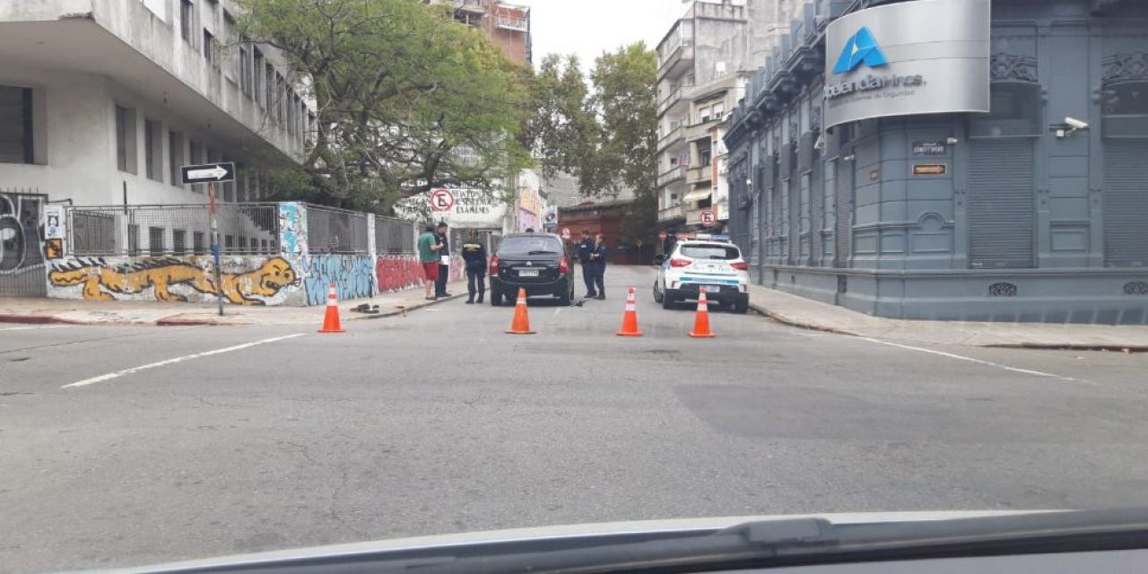 Iba en monopatín y lo atropellaron en Minas y Constituyente