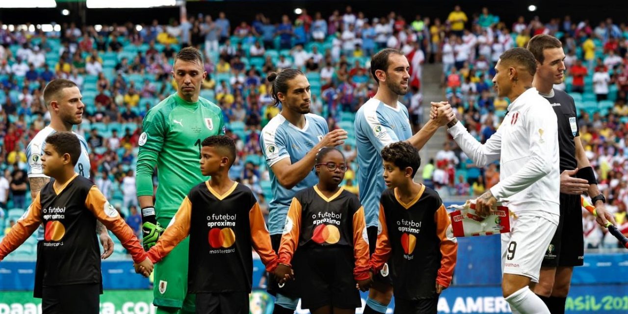 Uruguay trepó tres lugares en el ranking FIFA