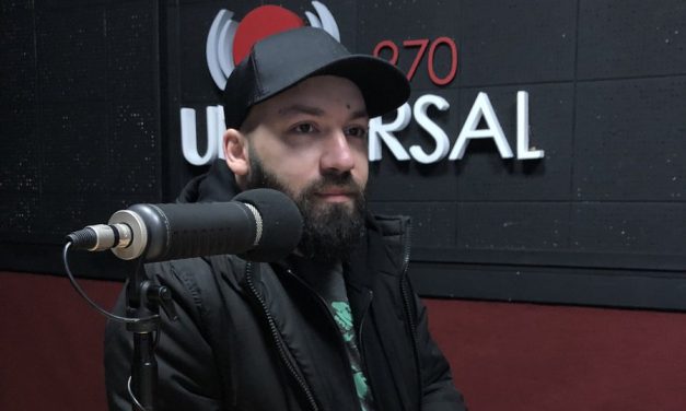 Nasser, pianista de NTVG: «Ojalá que lleguemos a viejos como los Rolling»