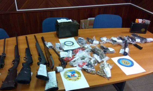 Incautaron armas y droga tras varios allanamientos en Rivera y se detuvo a 31 personas