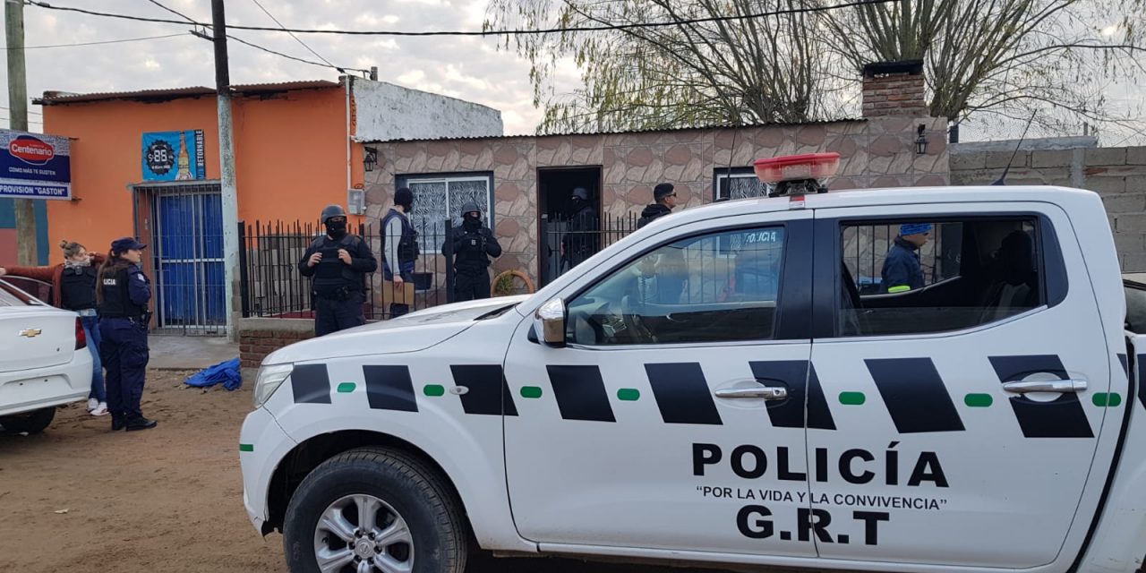Incautan droga y dinero tras operativo policial en Santa Lucía, Canelones