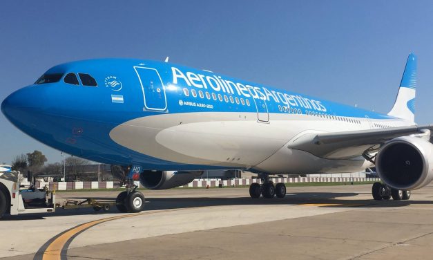 Aerolíneas Argentinas retoma sus vuelos al Aeropuerto de Carrasco