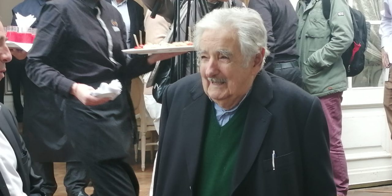 Mujica: «No voy a discutir con Maduro a través de la prensa»