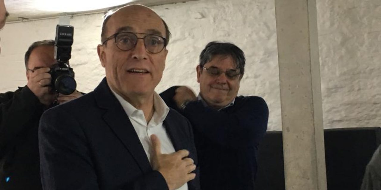 Martínez lidera la intención de votos con 30%, siete puntos sobre Lacalle Pou