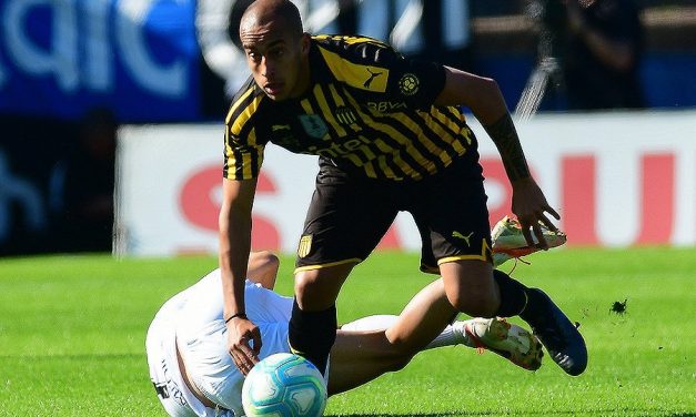 Liverpool superó a Peñarol y se llevó los tres puntos