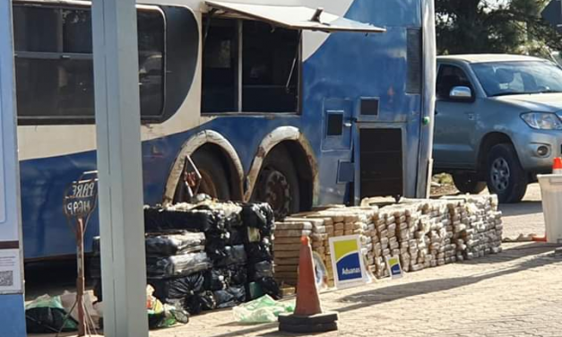 Cinco paraguayos fueron formalizados por el intentar ingresar 900Kg de cocaína