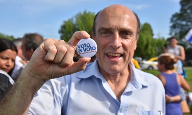 Martínez «voto a voto» de cara al balotaje del 24 de noviembre