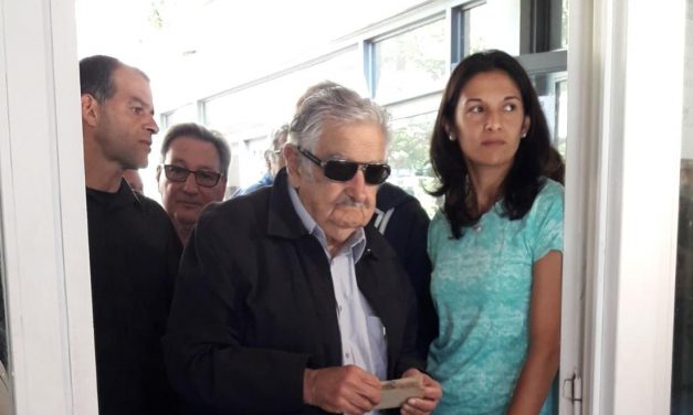 Mujica: «hay algunos chispazos nostálgicos que no deberían de acontecer»