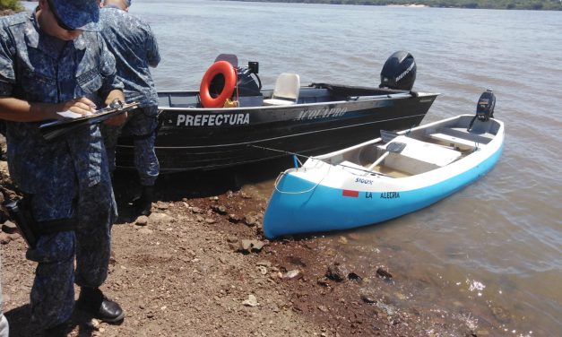 En Salto buscan a un hombre que saltó a un arroyo cuando era perseguido por robar una botella de Whisky