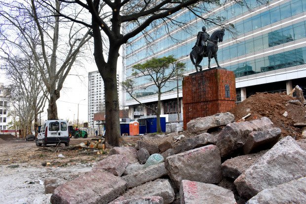 Luego de 46 años será trasladado el monumento a Manuel Oribe
