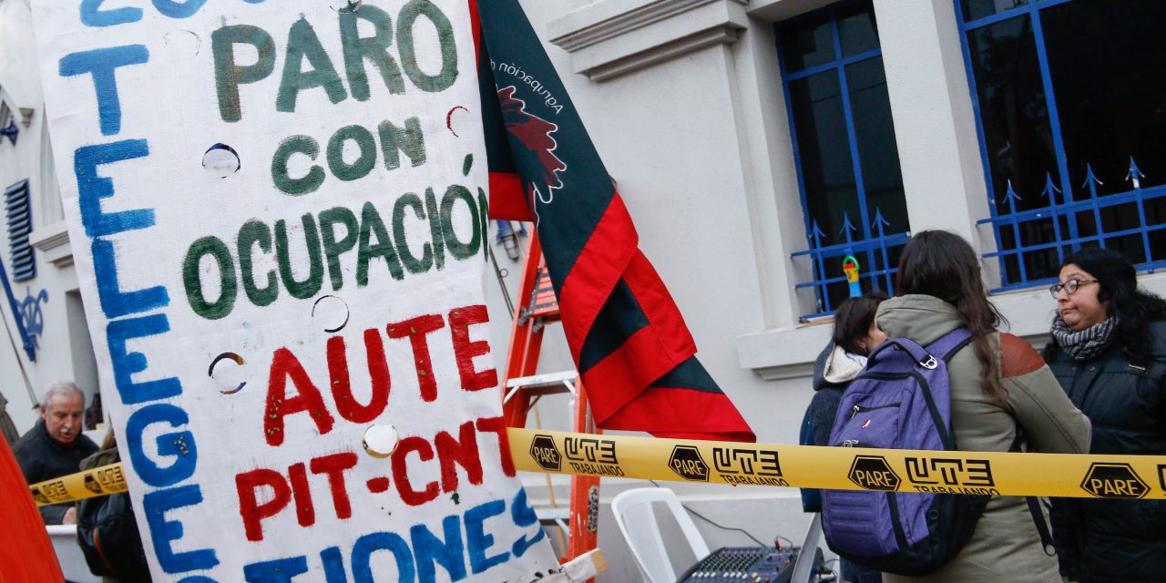 Trabajadores de UTE paralizarán por 24 horas contra el «desmantelamiento de las empresas públicas»