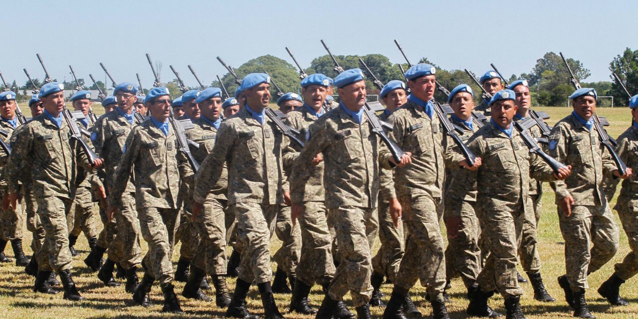 Altos del Golán: soldados uruguayos suspenden actividad por ataque con misiles en zona