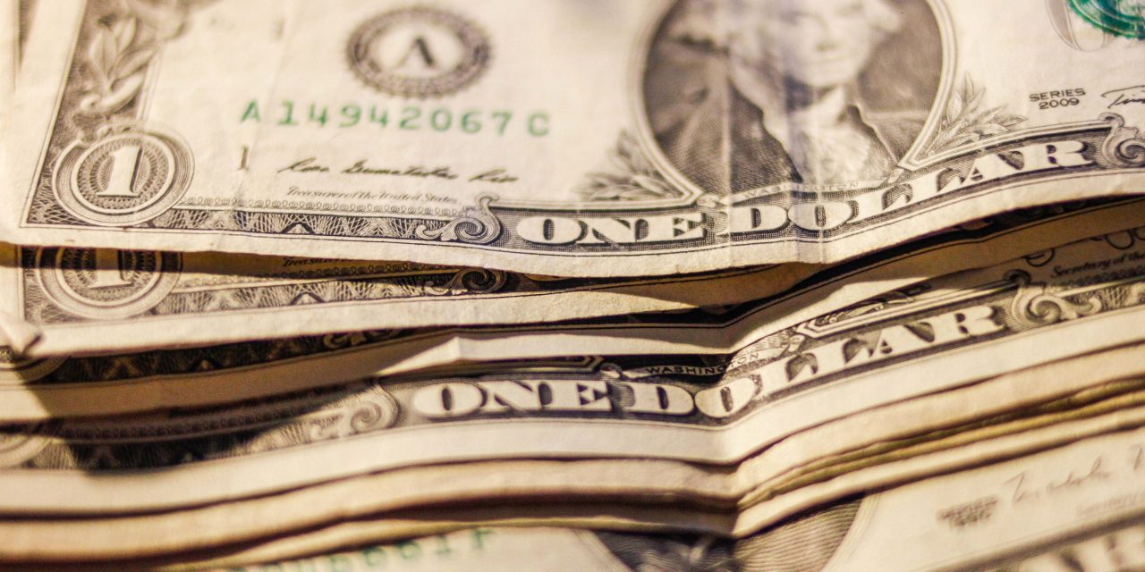 Labat: “se va a continuar con la libre flotación” del dólar, con intervenciones cuando haya cambios bruscos