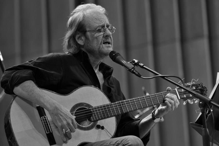 Falleció a los 76 años en Madrid el cantante Luis Eduardo Aute