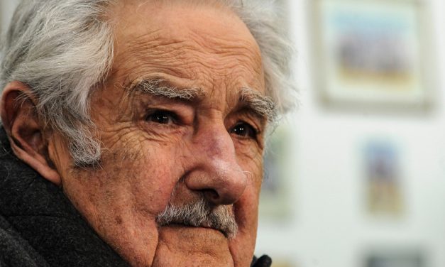 Mujica hizo autocrítica por expresiones sobre desafuero de Manini: «Mejor no lo hubiera dicho»