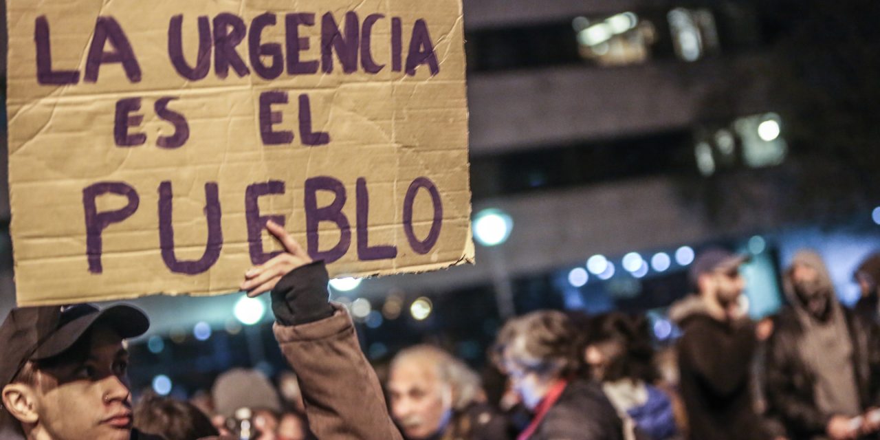 Manifestantes contrarios a ley de urgencia rechazaron debatir con Argimón y Lema
