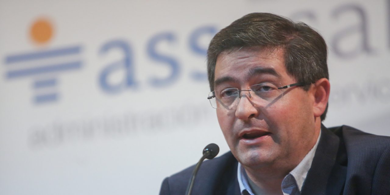 Exsecretaria de Leonaro Cipriani filtraba información reservada de ASSE