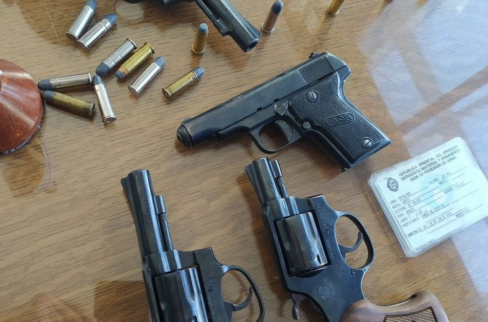 Mides realizó una denuncia penal por armas encontradas en la caja fuerte de exjerarca