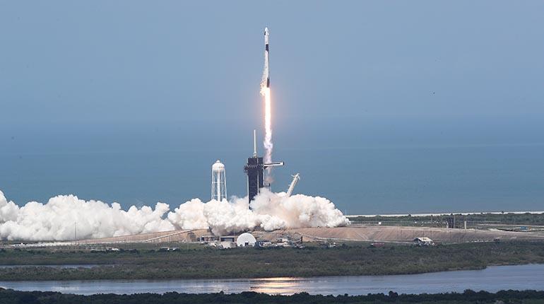 Otro lanzamiento al espacio de SpaceX: la columna de Carlos Vera