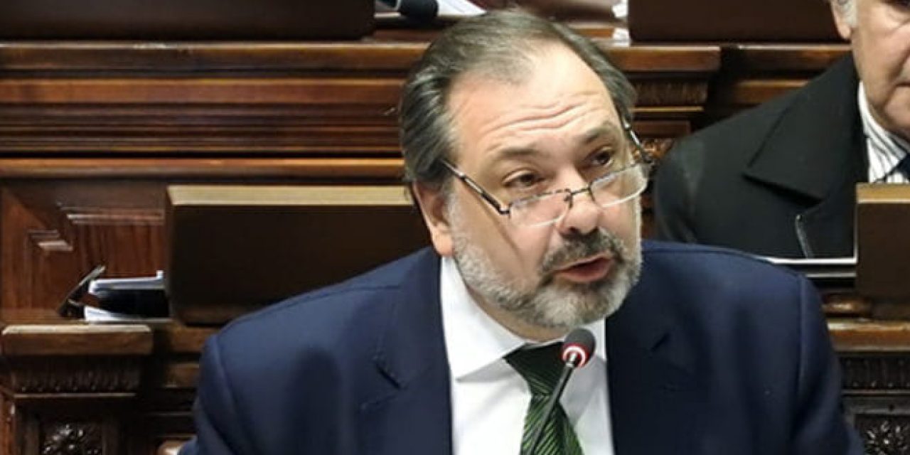 Jorge Ganidini: la residencia fiscal es la “puerta de entrada para que vengan a vivir a Uruguay”