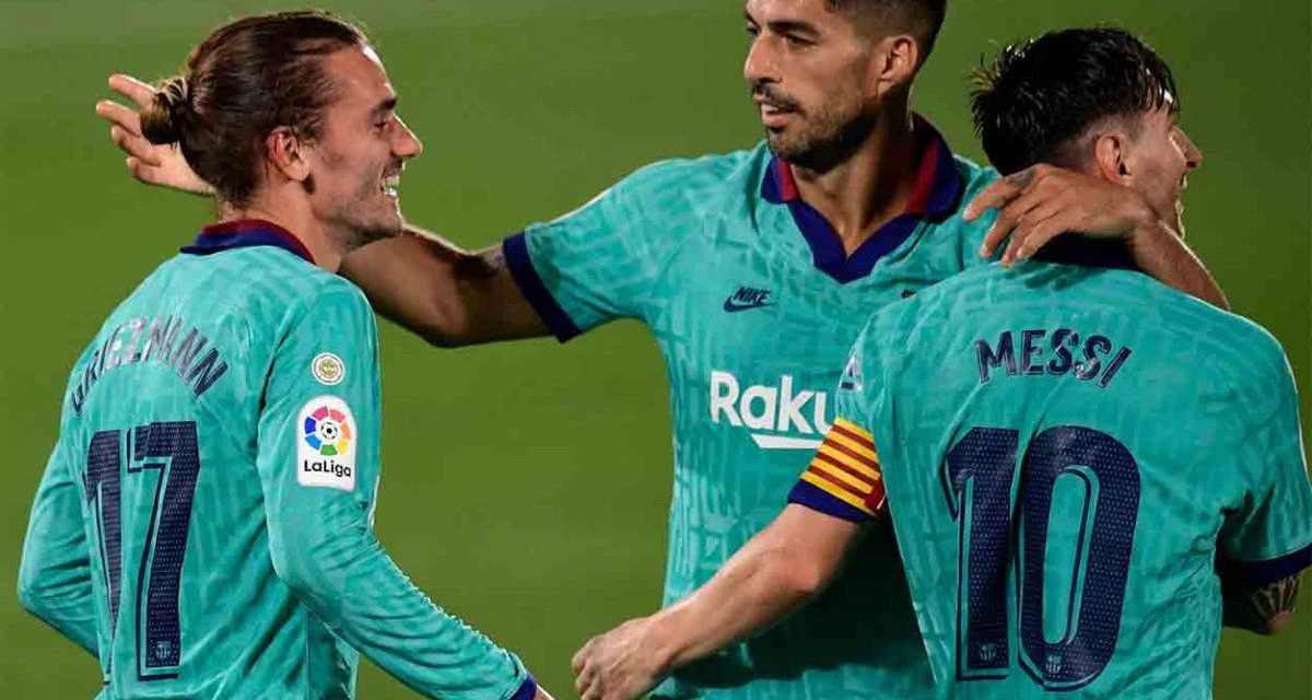 Barcelona goleó y Luis Suárez igualó a Kubala como tercer goleador histórico del club