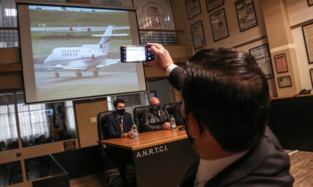 El avión presidencial se subastó por U$S 180 mil a un comprador argentino