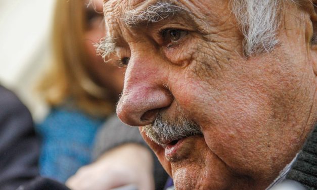 «Ha tomado un tono partidista» dijo Mujica sobre situación en Fiscalía