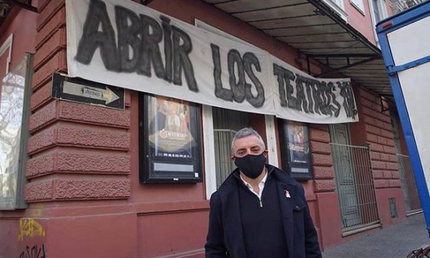 Álvaro Villar: “Abrir los teatros es una necesidad de todo el país”