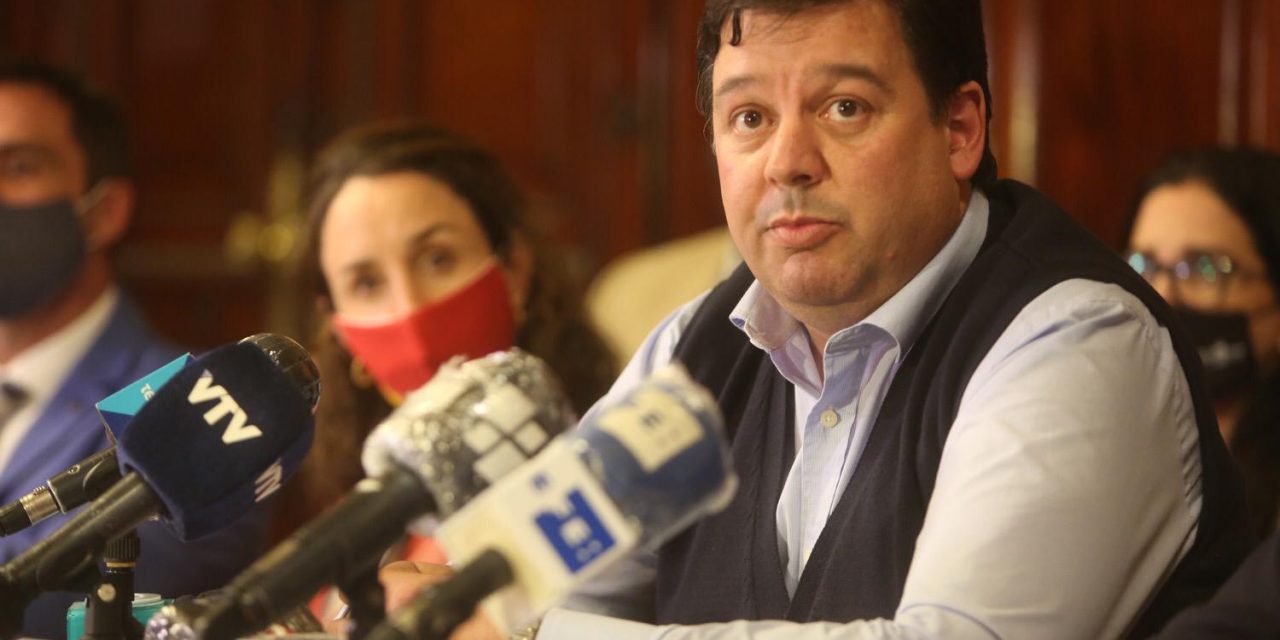 Adrián Peña queda como líder de “Ciudadanos”  tras alejamiento de Talvi