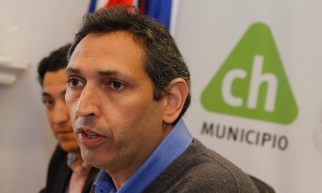 Andrés Abt: «El mundo va hacia los municipios»